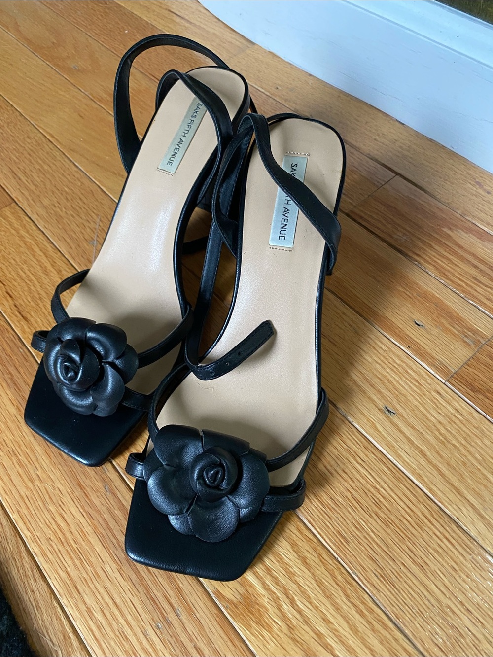 Saks Fifth Avenue Black Floral Applique Slingback Heels